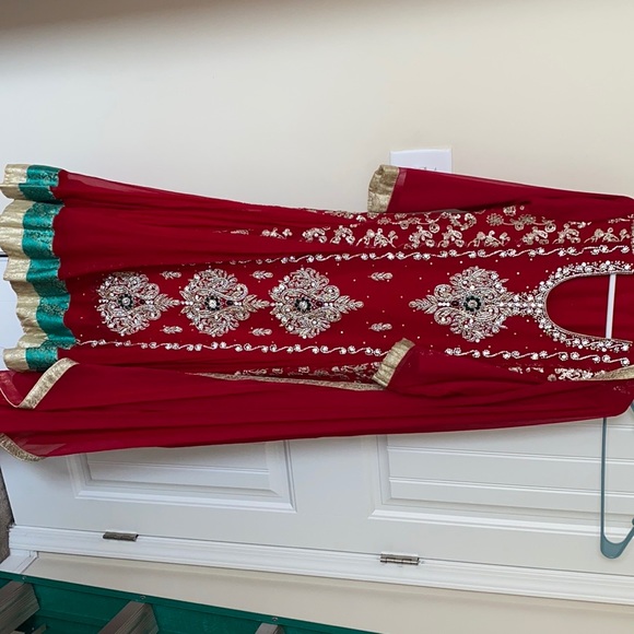 Pakistani/Indian Dress 3 piece suit - Picture 4 of 5